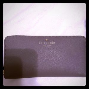 Kate Spade grey zip up wallet